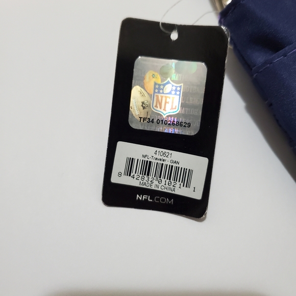 NY Giants Crossbody Bag - Picture 5 of 5